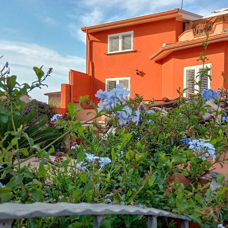 Casa Vacanza Le 2 Isole Suni Εξωτερικό φωτογραφία