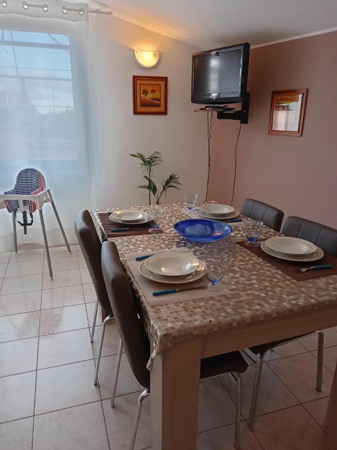 Casa Vacanza Le 2 Isole Suni Εξωτερικό φωτογραφία